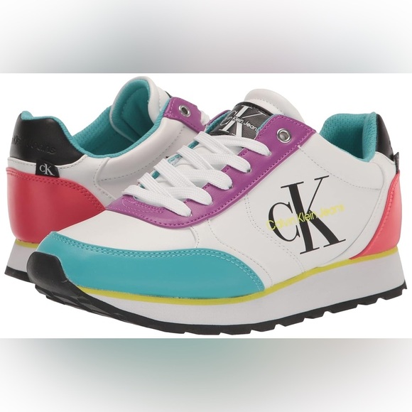 Calvin Klein Women's Cayle Sneaker - Picture 2 of 10